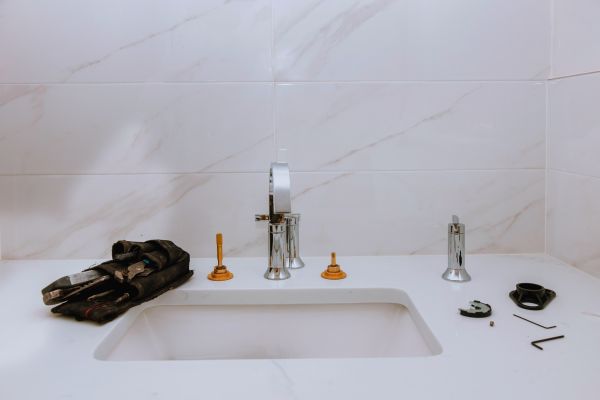 Porcelain Sink Installation in Sun City